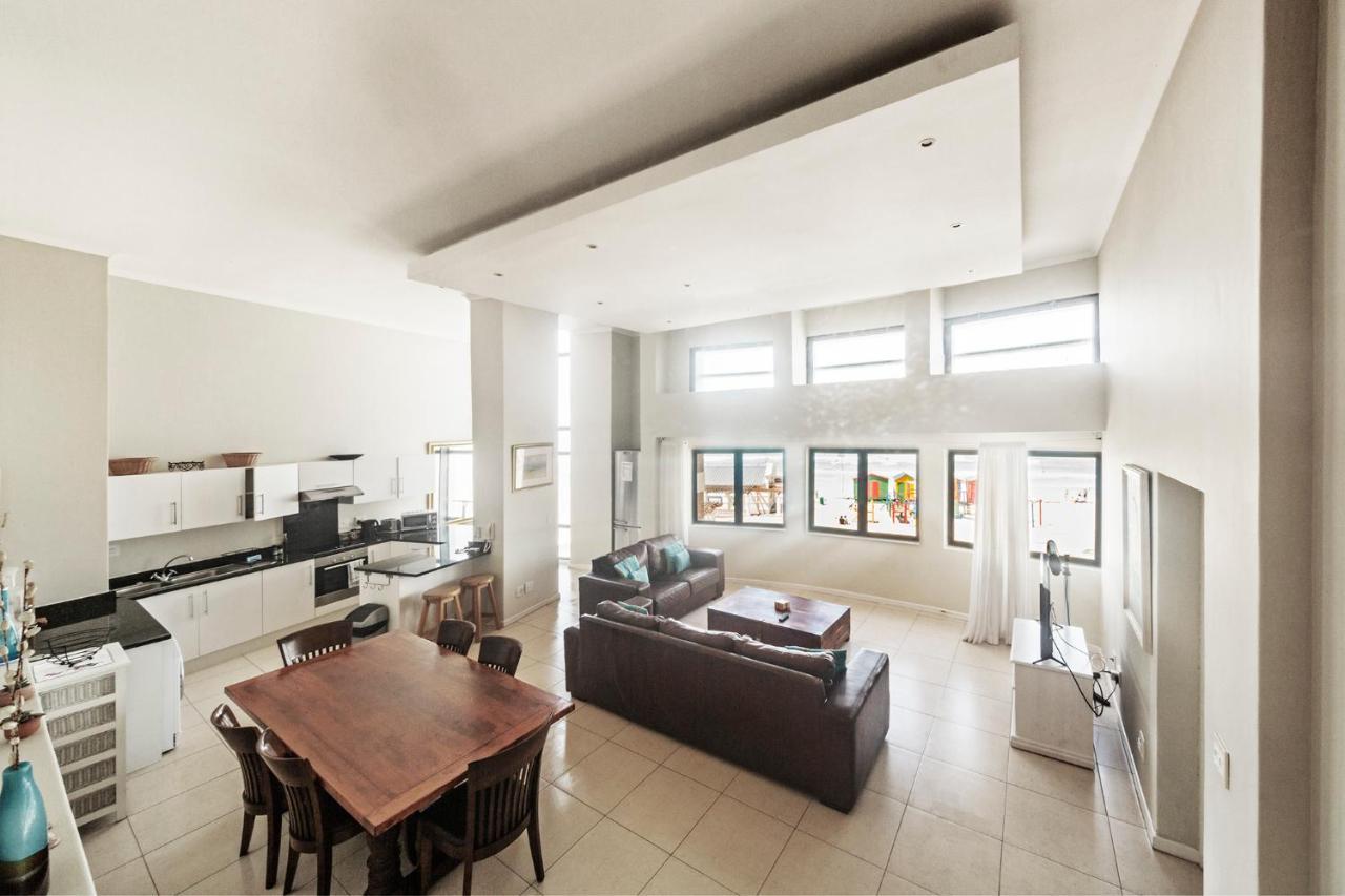 Surferscorner Self Catering Apartments Muizenberg Luaran gambar