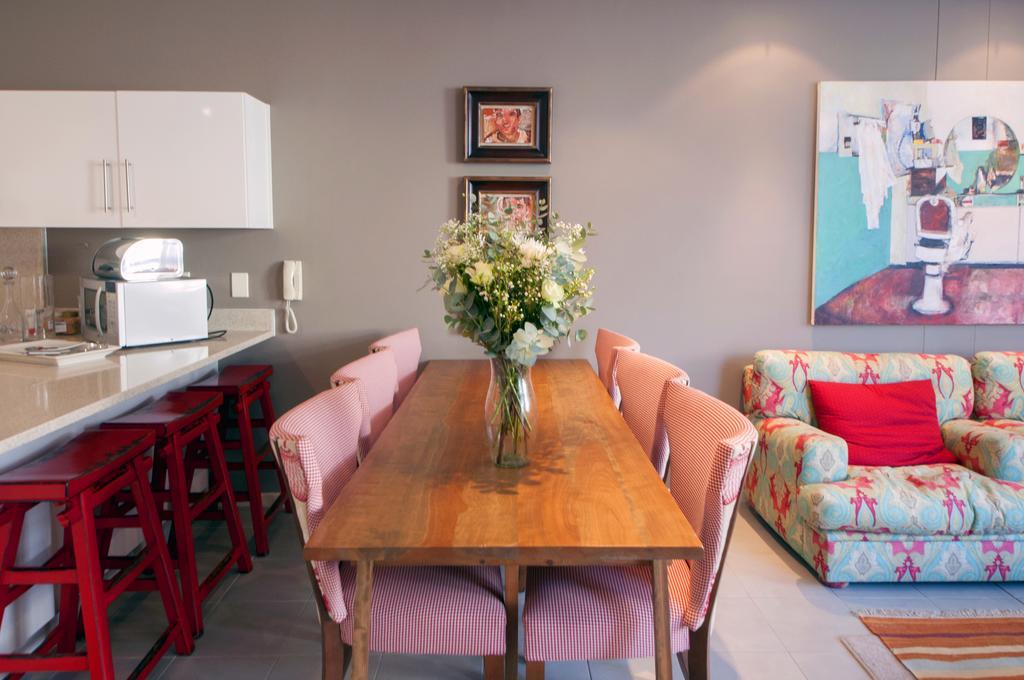 Surferscorner Self Catering Apartments Muizenberg Bilik gambar