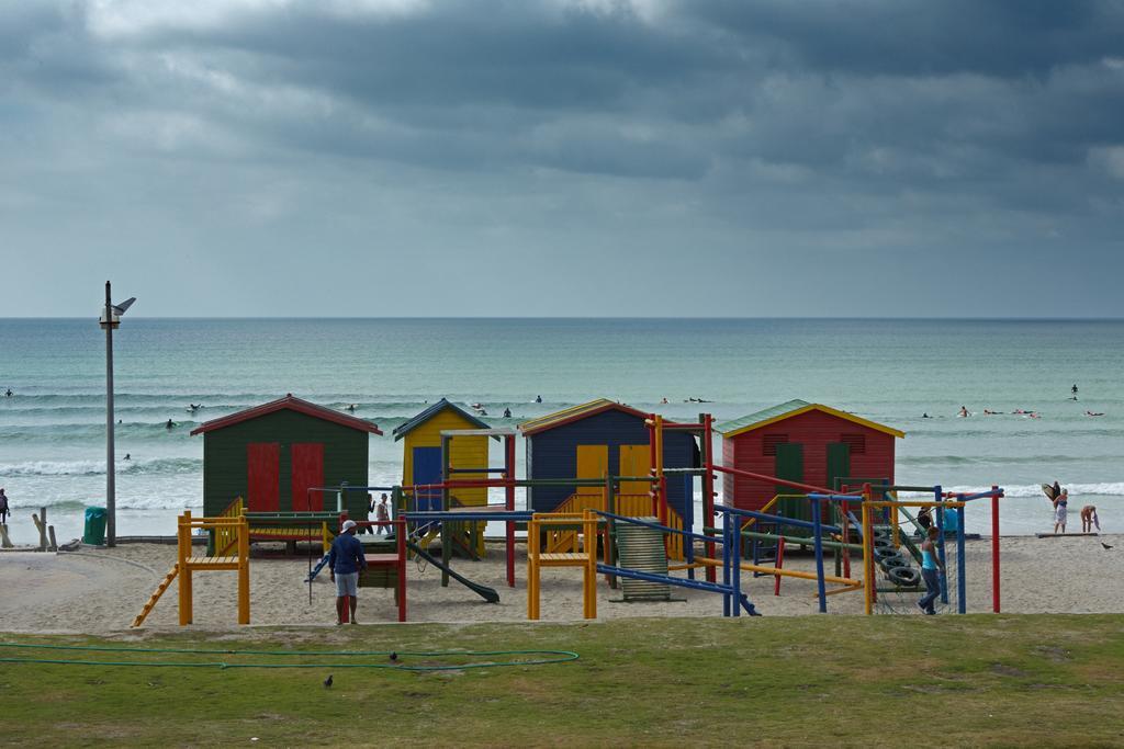 Surferscorner Self Catering Apartments Muizenberg Luaran gambar